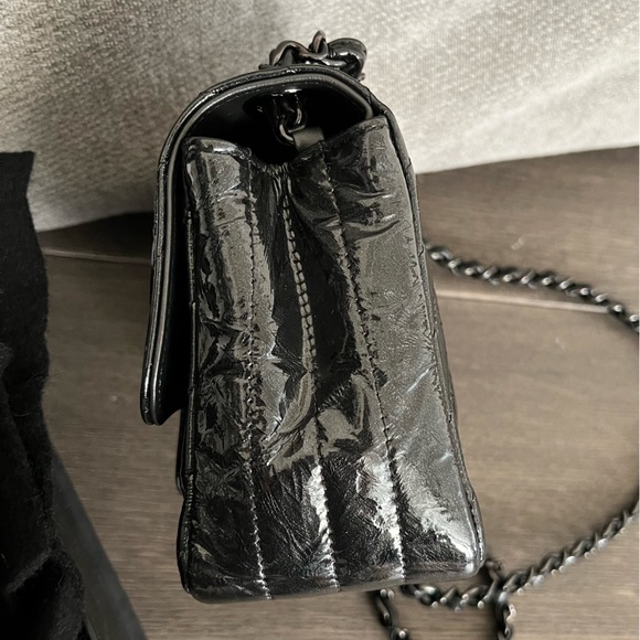 Chanel - Picture 6 of 15